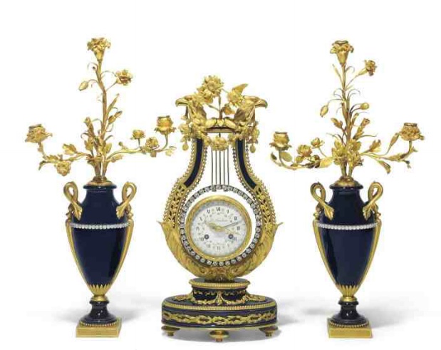 gild-bronze and porcelain clock garniture